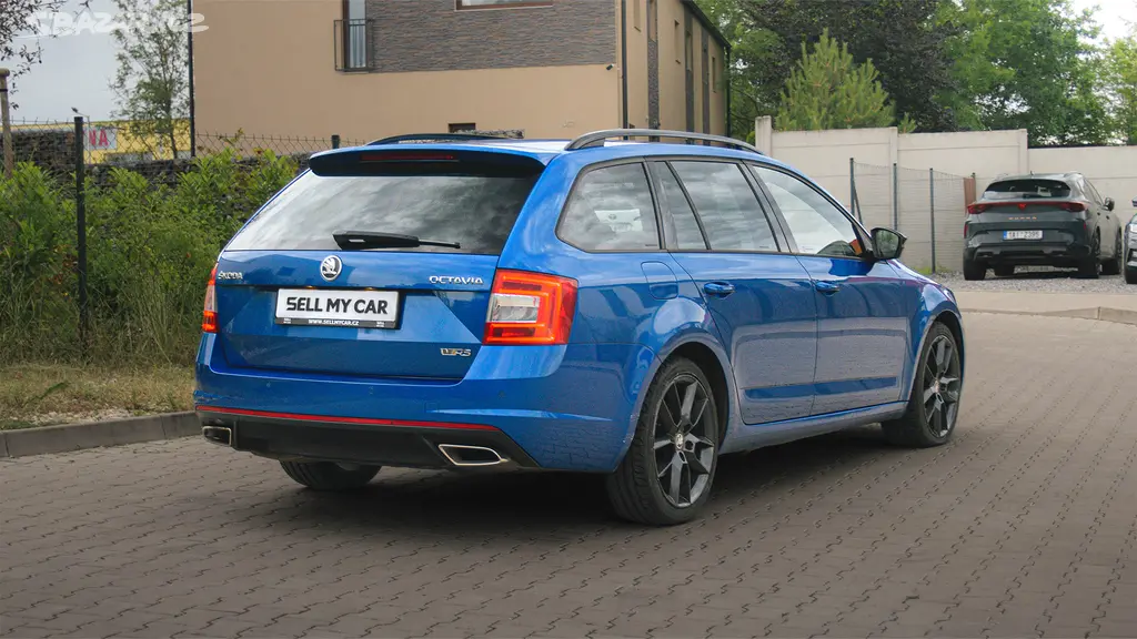 Škoda Octavia, RS 2,0TSI/135kW DSG ČR 2.Maj - fotka 4
