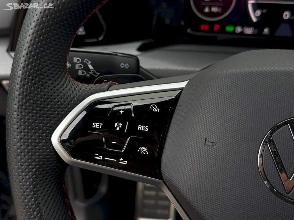 Volkswagen Golf, 2.0 TSI GTI Clubsport 221 kW D - fotka 6