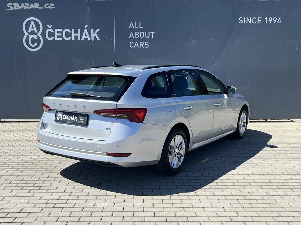 Škoda Octavia, AMBITION 4x4 DSG - fotka 5