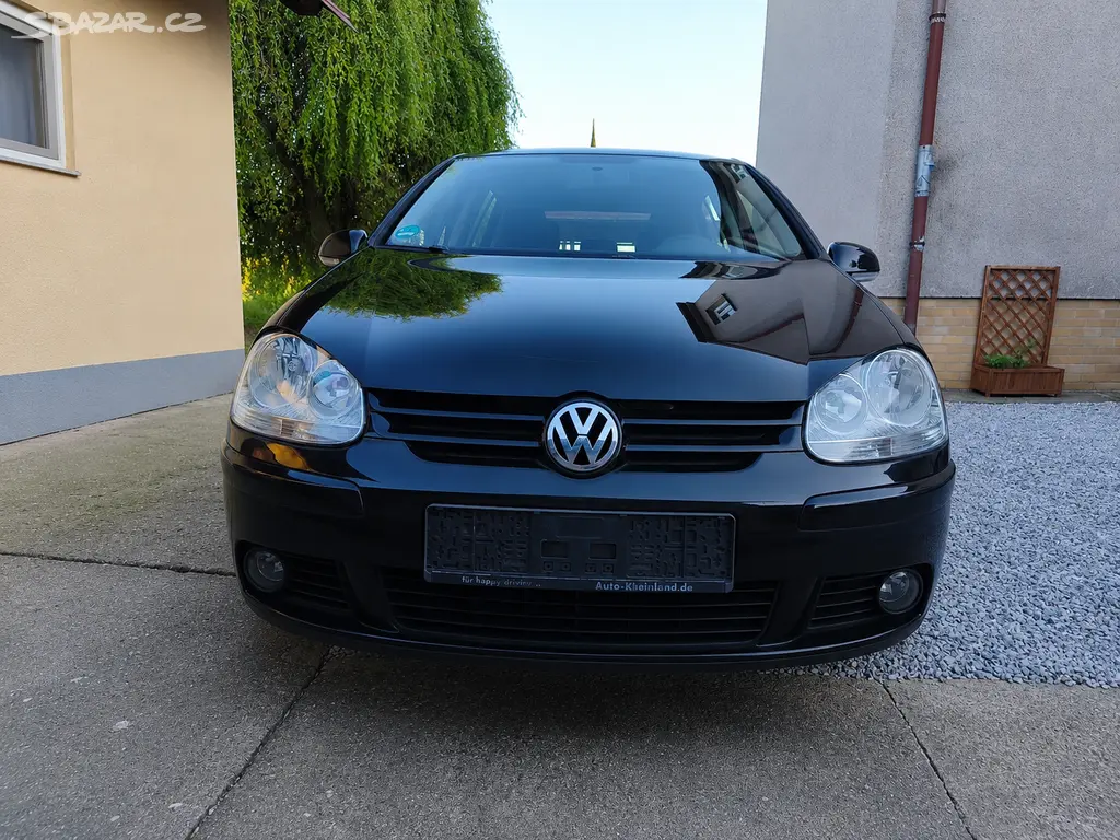 Volkswagen Golf V, 1.6 75 kw, 2007, BEZ KOROZE - fotka 2