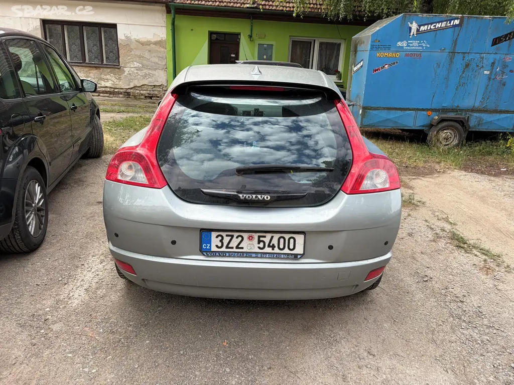 Volvo C30 1.6D, 80 kW, rok 2007 - fotka 2