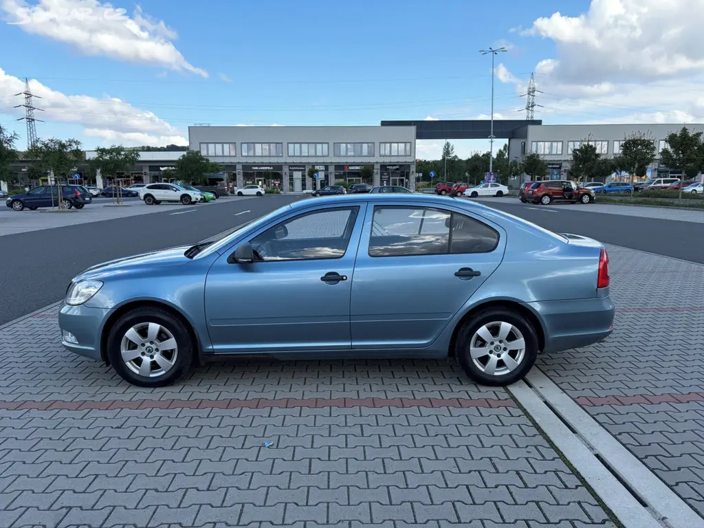Škoda Octavia II 1.9 TDi 77kw ČR klima TZ - fotka 6