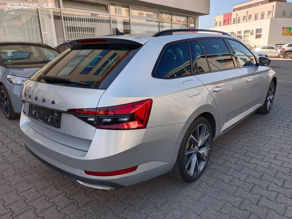 Škoda Superb 3 Combi 2.0 TDI 147kW DSG Sportline - fotka 4