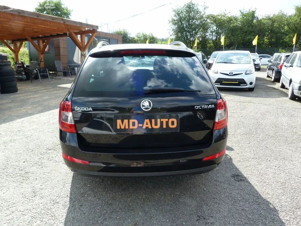 Škoda Octavia, 2.0 TDI - fotka 6
