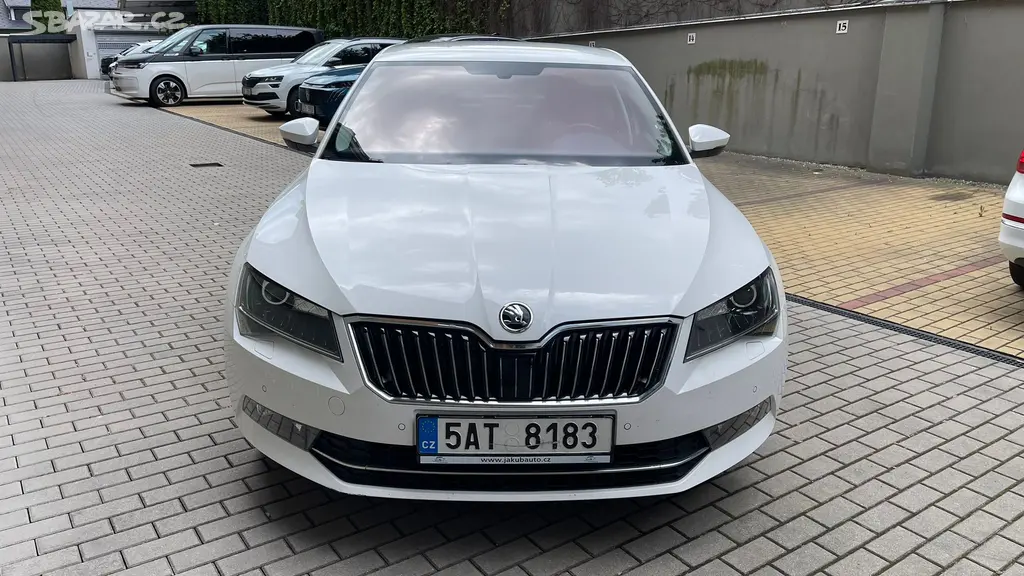 ŠKDOA SUPERB 110kW DSG ČR DPH NAJETO jen 162000 km - fotka 2