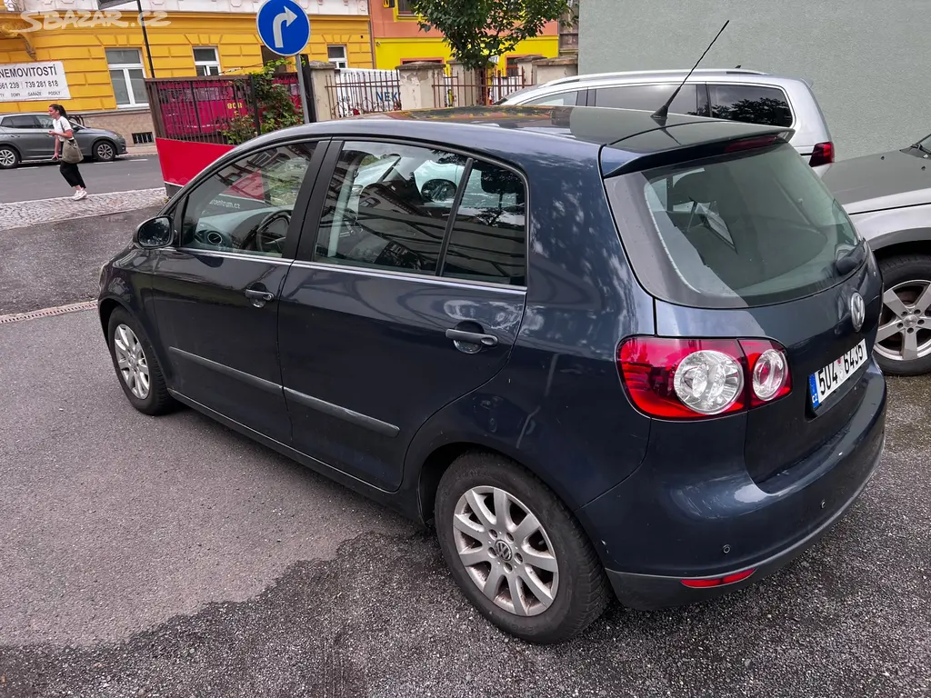 Volkswagen Golf Plus, 1,4 16v 59 kW Rok výr.: 2007 - fotka 4