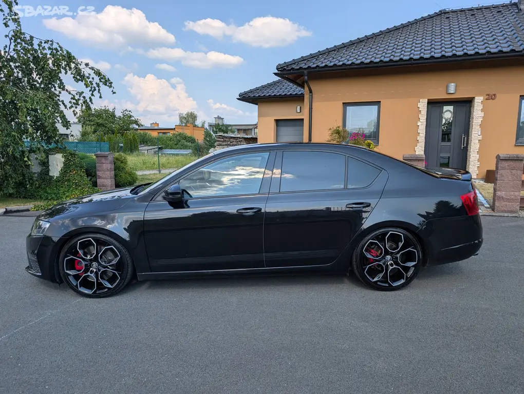 ŠKODA OCTAVIA III RS 230 2.0 TSI 169 kW 45 171 km - fotka 5