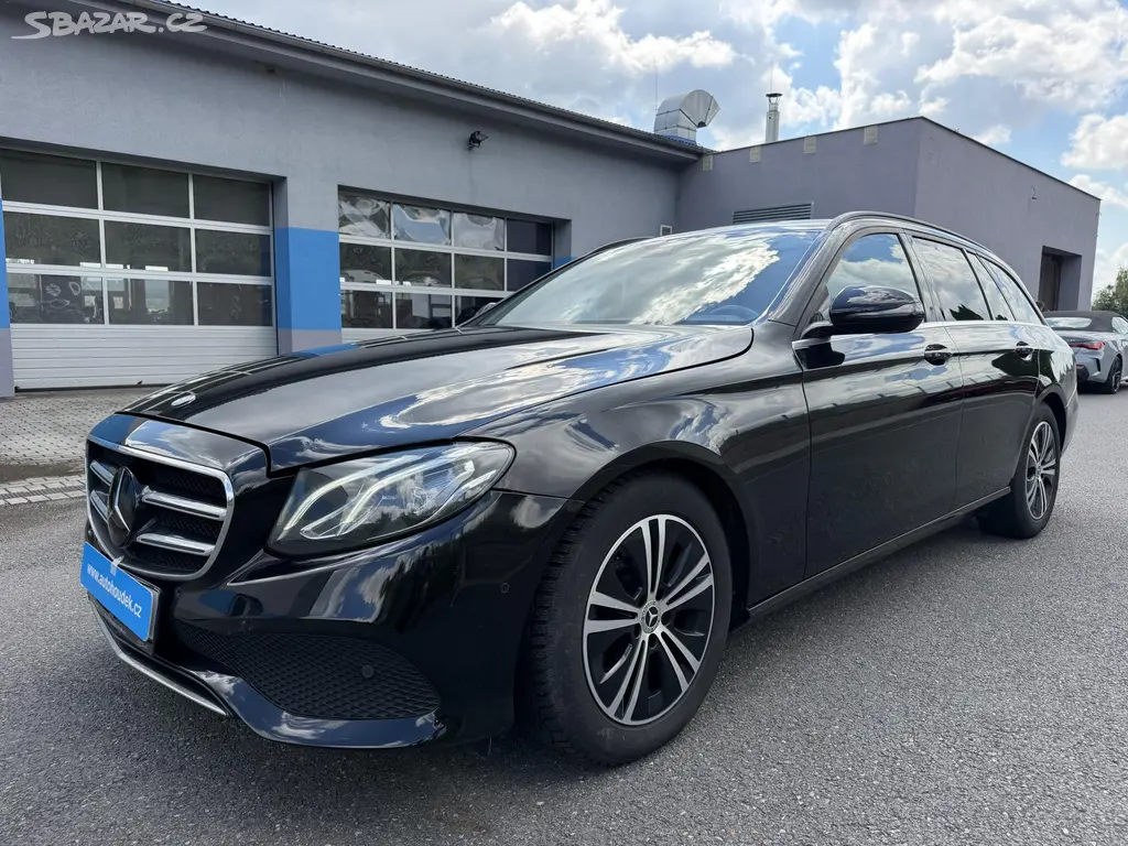 Mercedes-Benz Třídy E, Kombi 220D 143kW 4MATIC