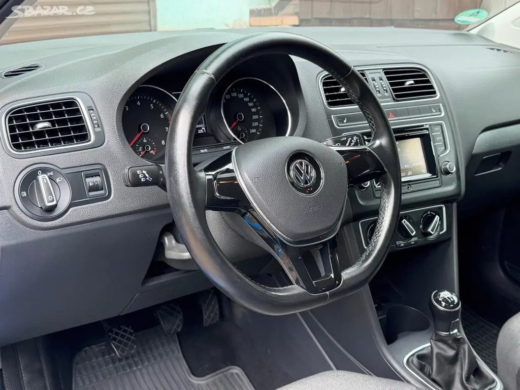 VW Polo 1.0 MPI 55 kW | 2014 139 608 km Servis VW - fotka 2