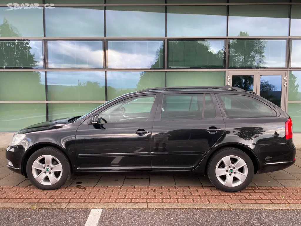 Škoda Octavia 1.6 TDi 77kw elegance - fotka 4