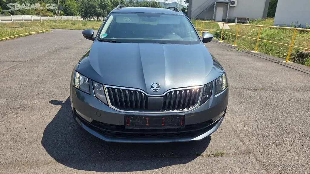 Škoda Octavia 2.0TDi-110kw, DSG, r.v. 6/2017 - fotka 2