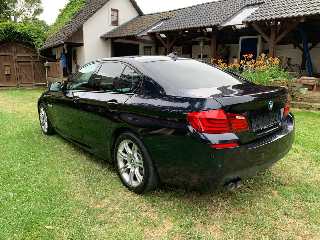 BMW 530d F10 xDrive M-paket 1.majitel - fotka 3