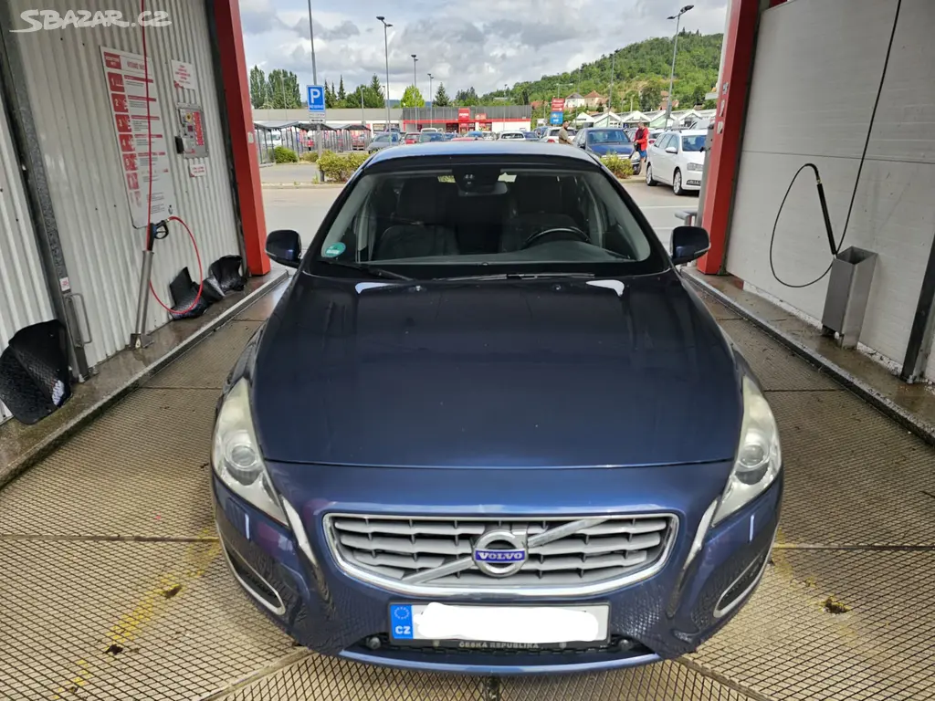 Volvo V60 D3 AWD 2013 - fotka 4