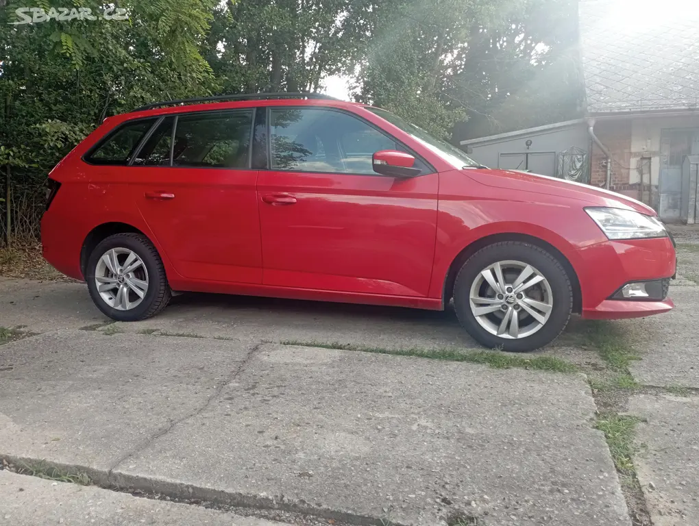 Škoda fabia combi 1,0TSI/70kw,r.v.2019 - fotka 3
