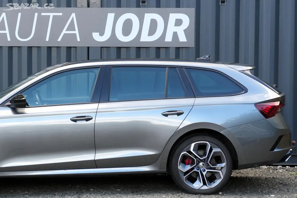 Škoda Octavia, iV RS 1.4 TSI, ČR, Tažné, ACC - fotka 3