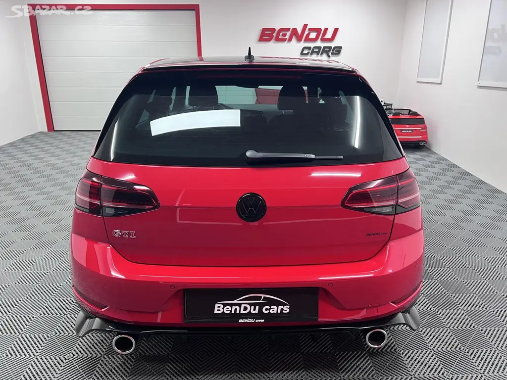 Volkswagen Golf, GTI TCR, 2.0 TSI 213 kW - fotka 5