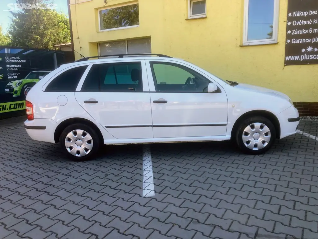 Škoda Fabia Combi 1,4 16V (59kW) - fotka 5