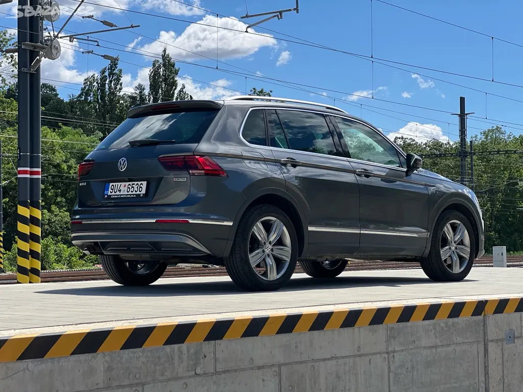 Volkswagen Tiguan 2.0TDI 140kW 4x4 DSG Highline - fotka 6