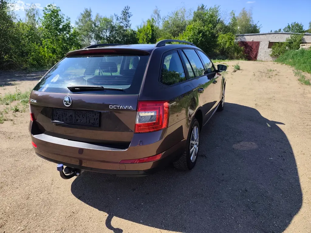 ŠKODA OCTAVIA III 1.2 TSI 77KW,ROK 2013,NOVÝ OLEJ - fotka 5