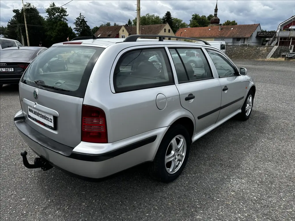 Škoda Octavia, 1,9 TDi-81kW-TAŽNÉ ZAŘÍZENÍ - fotka 5
