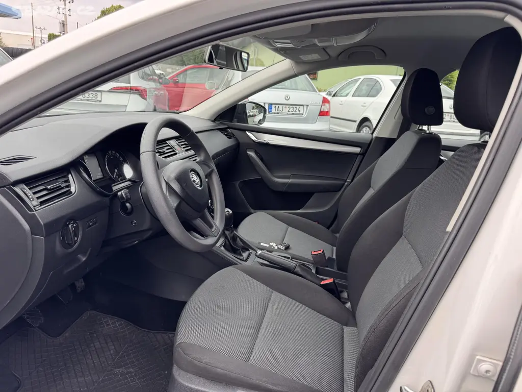 Škoda Octavia III 1.6 TDI, 2016.2.Majitel,ČR - fotka 5