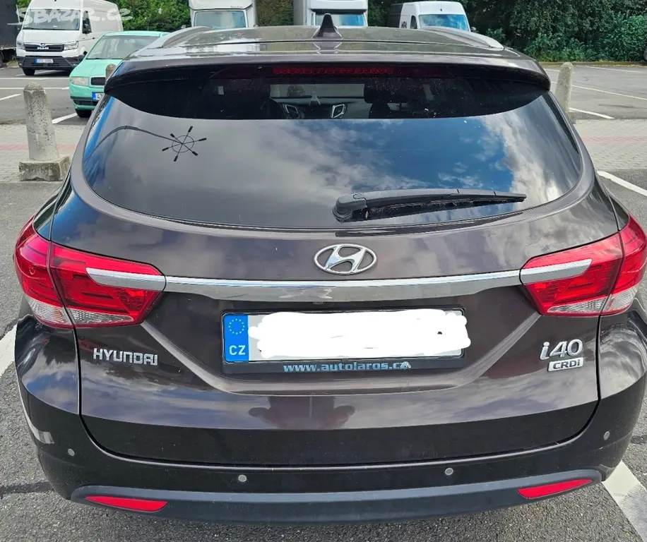 Hyundai i40 Kombi na opravu - fotka 3