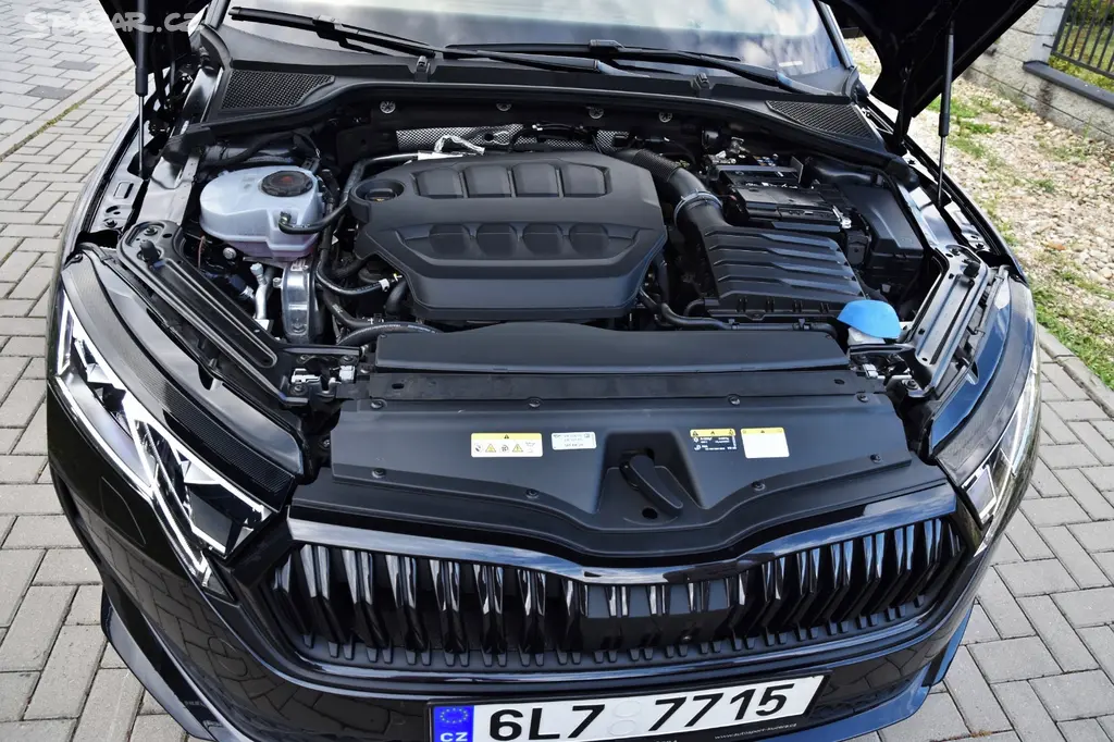 Škoda Octavia 4 sportline 2.0 TSI 150kw 4x4 - fotka 6