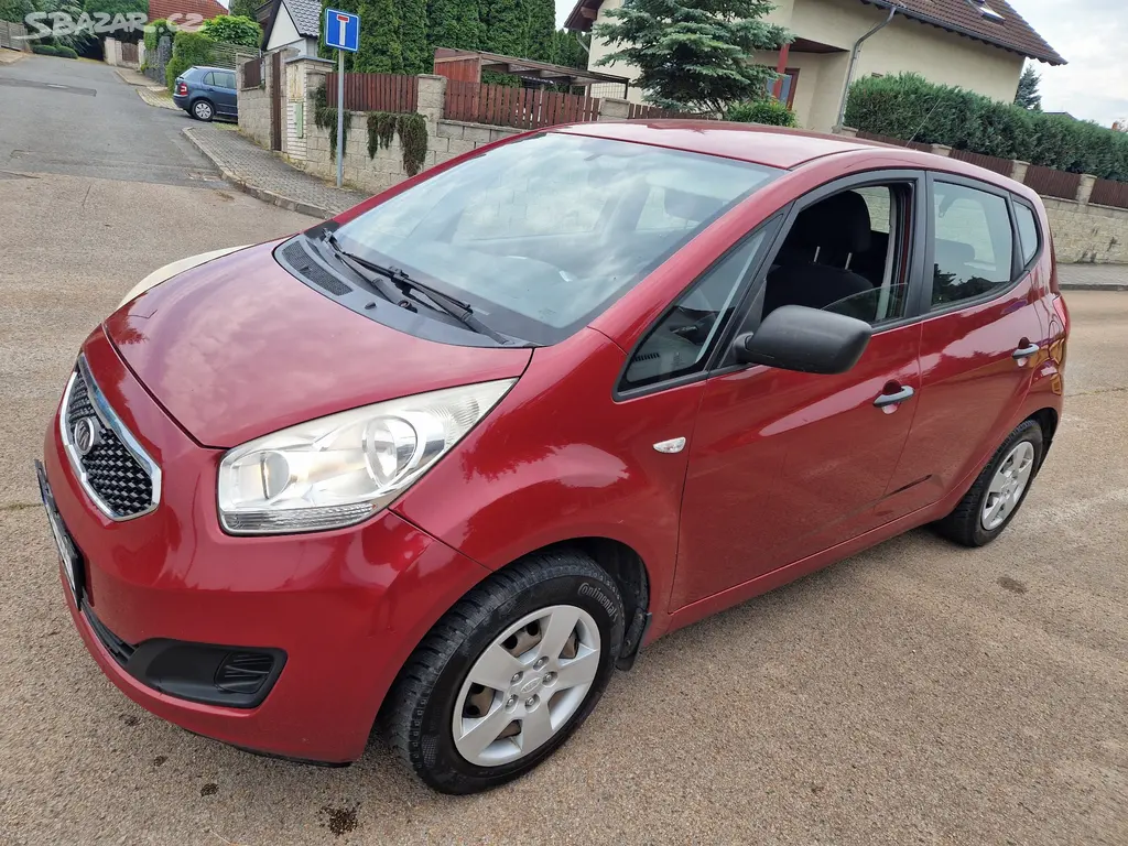 Kia Venga 1.4 benzin - nové ČR - 1 majitelka