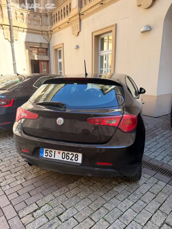 Alfa Romeo Giulietta 1.6 JTD 77 kW | 2013 - fotka 2