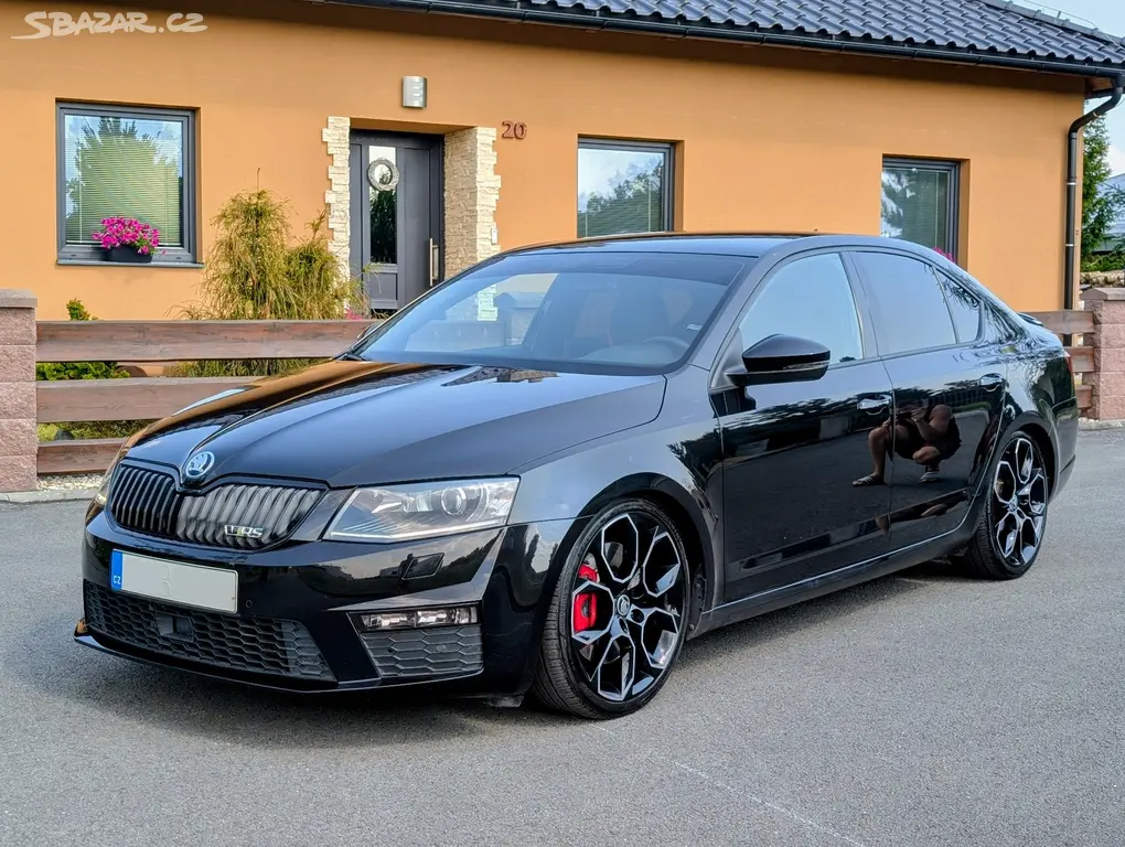ŠKODA OCTAVIA III RS 230 2.0 TSI 169 kW 45 171 km - fotka 2