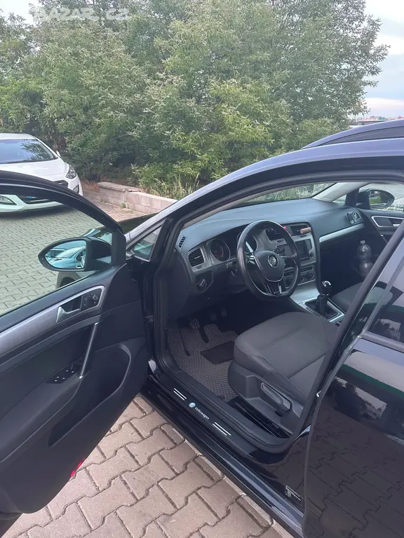 Volkswagen GOLF 2.0 TDI - fotka 5