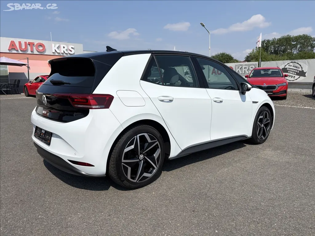 Volkswagen ID.3, 55KWH,110KW LED,Navi,CarPlay,T - fotka 4