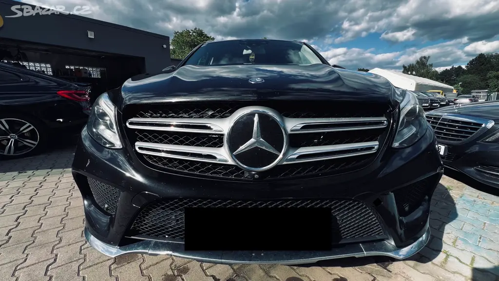 Mercedes Benz GLE 350 CDi 4Matic AMG 2018 - fotka 3