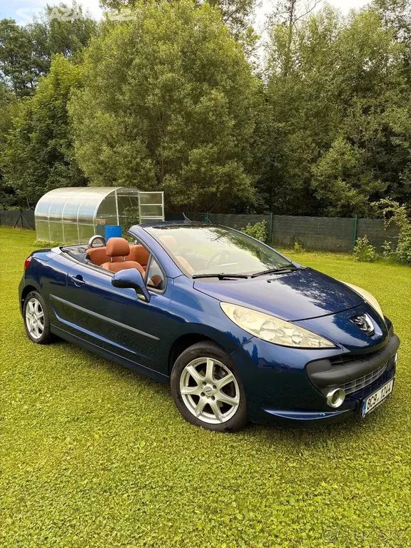 Peugeot 207 1,6 CC - fotka 5