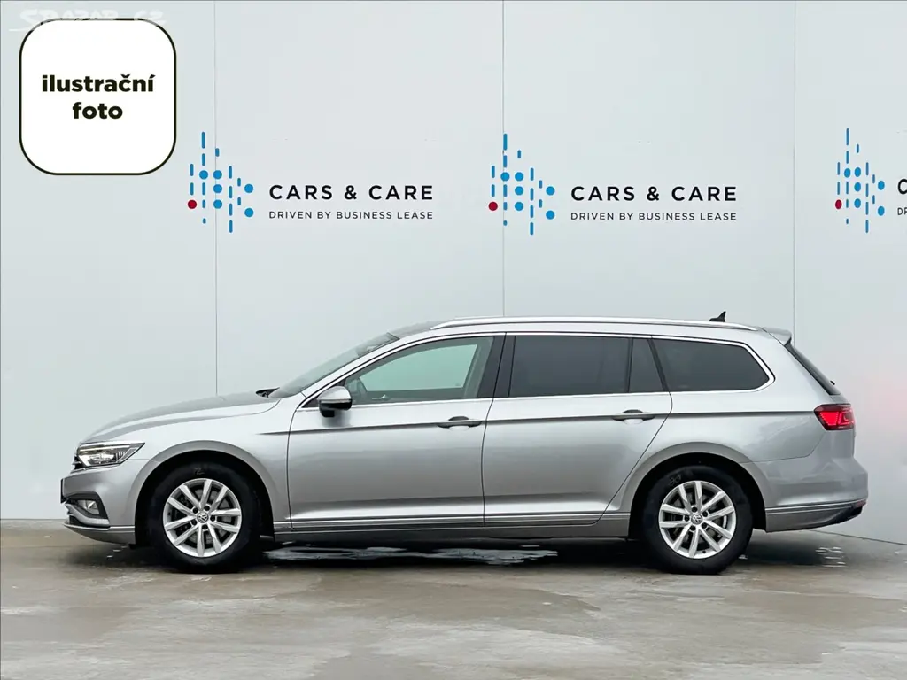 Volkswagen Passat Variant, 2,0 TDI DSG Elegance ACC+LED - fotka 2