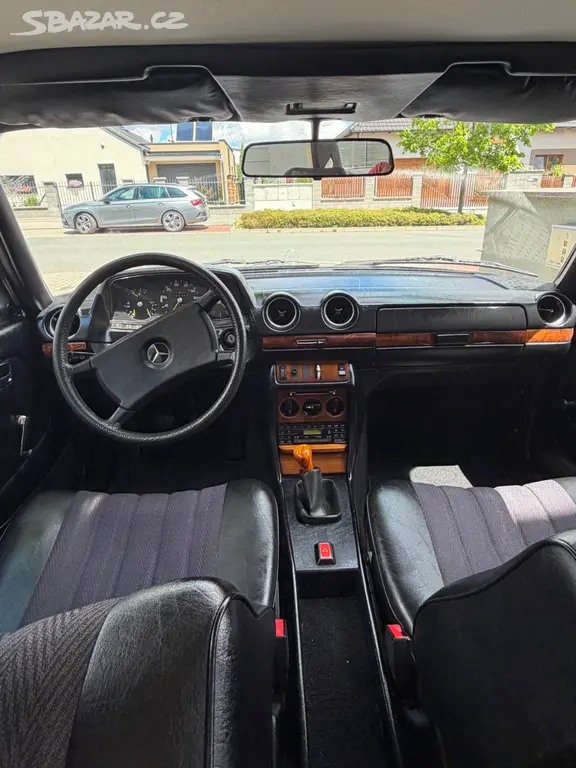 Mercedes-Benz W123 2.0 benzin - fotka 6
