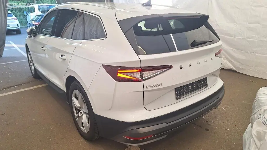 Škoda Enyaq, 150kw, iV80 19ALU SOH 96% - fotka 4