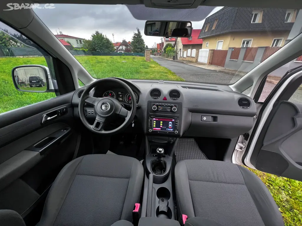 VW caddy 1,6 tdi 75kW - fotka 5