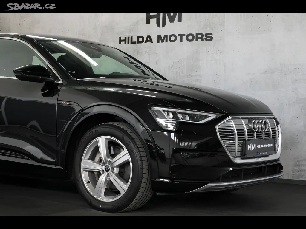 Audi e-tron, 55 300kW Kessy Kamera Tažné - fotka 6