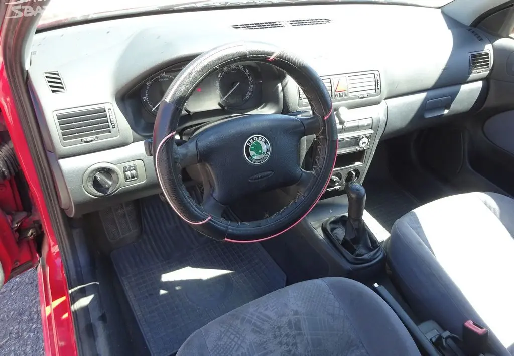 Škoda Octavia 1.9 TDI r.v.2004 (66 kw) klima ČR - fotka 5