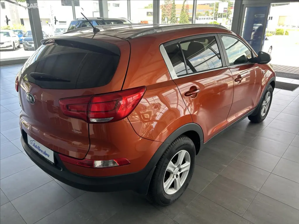 Kia Sportage, 1,6 2.MAJITEL,PŮVOD ČR,AC - fotka 6