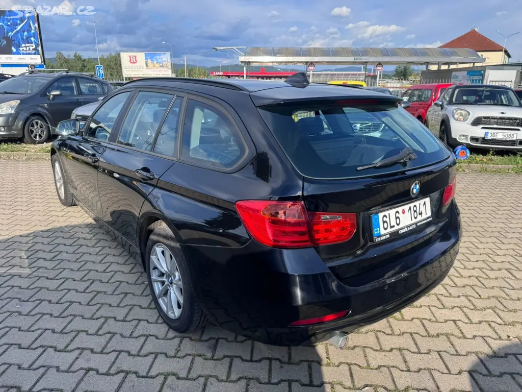 BMW Řada 3, 318D F11 2,0D 105 KW - fotka 3