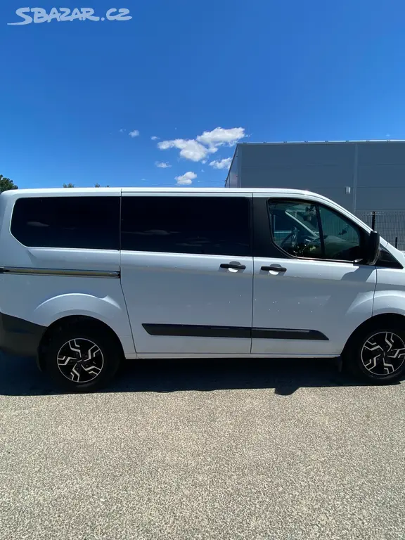 Ford Transit Custom 2.2 TDCi, 92 kW, 9 míst - fotka 6