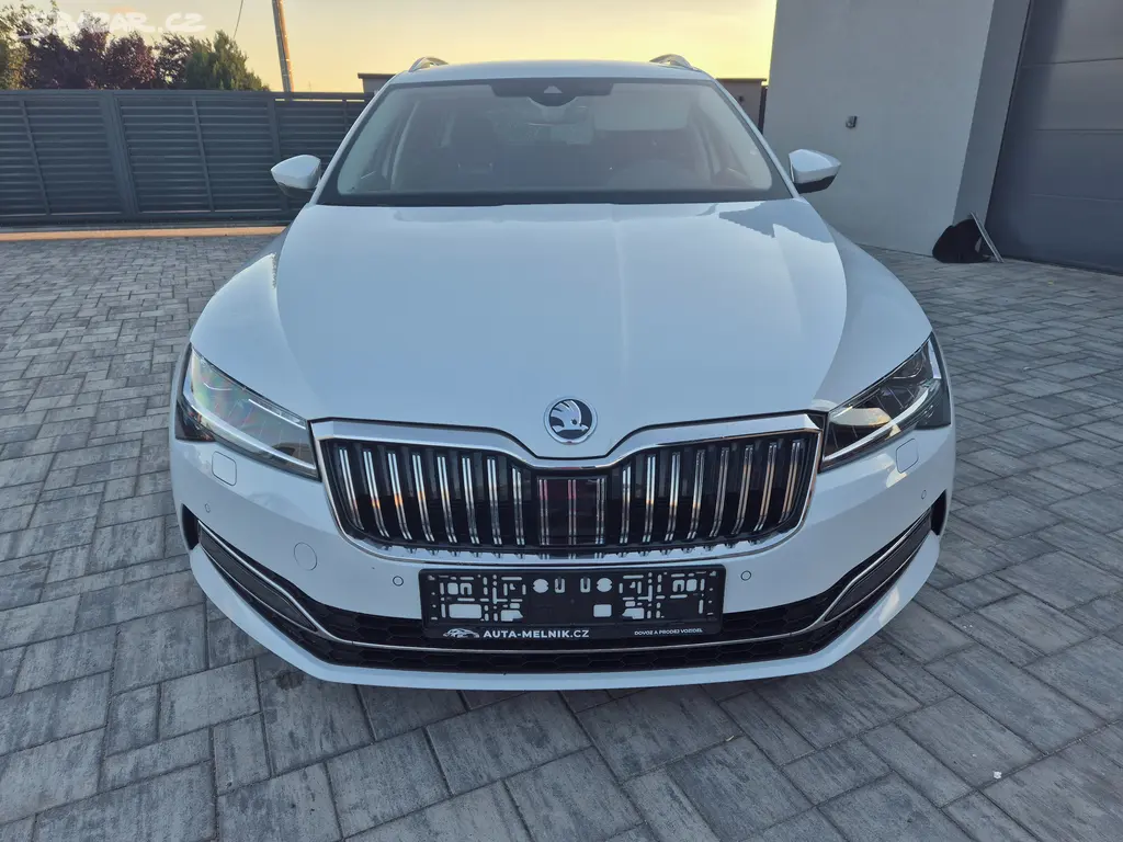 Škoda Superb, 2.0TSi 140kw 2023 STYLE ZÁRUKA - fotka 2