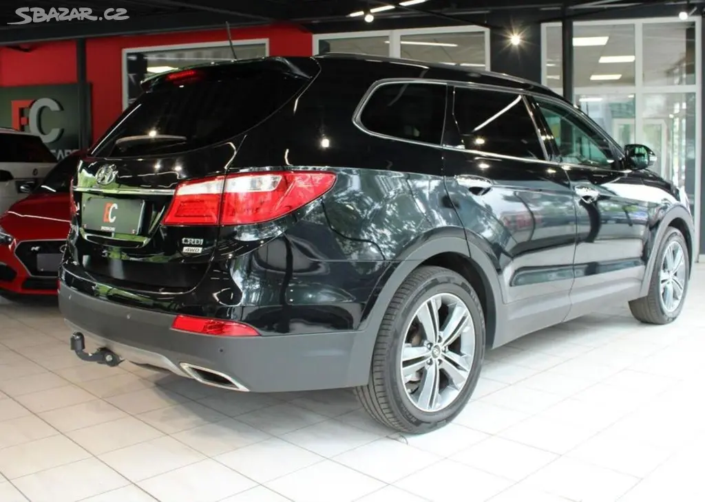 Hyundai Grand Santa Fe - fotka 6