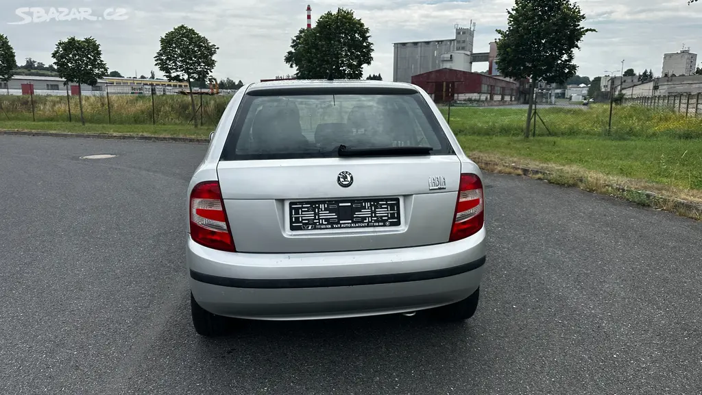 ŠKODA FABIA 1.4 16V - fotka 3