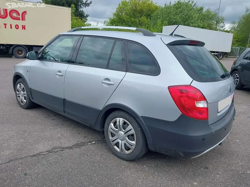 Škoda Fabia, SCOUT 1.4MPI 63KW TAŽNÉ 2xKOLA - fotka 6