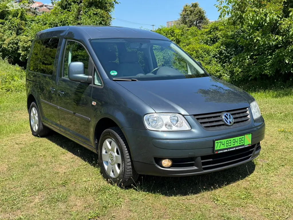 VOLKSWAGEN CADDY LIFE 1,6 MPI - PARK. SENZORY - fotka 3