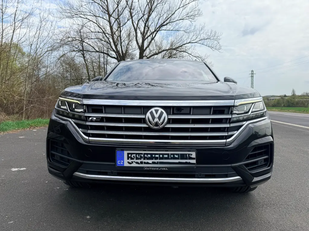 Prodám WVTouareg III,3.0TDI,210kw,,najeto155000km - fotka 3