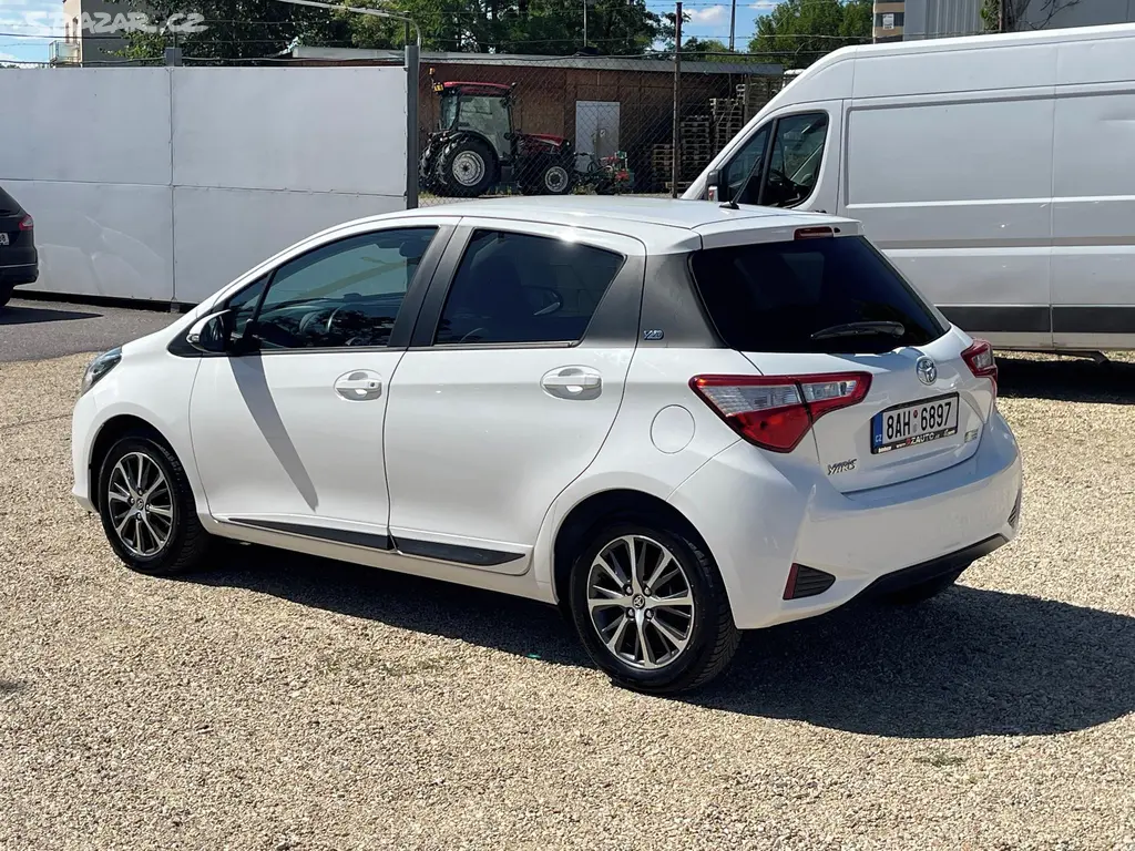 Toyota Yaris, 1.5VVT-i 82kW*TEMPO*KLIMA*CZ - fotka 3